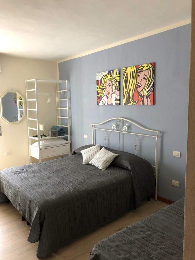 Irides Rooms A Un Passo Dai Parchi Divertimento ลาซีเซ ภายนอก รูปภาพ