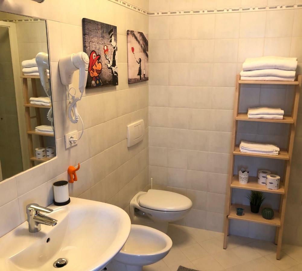Irides Rooms A Un Passo Dai Parchi Divertimento ลาซีเซ ภายนอก รูปภาพ